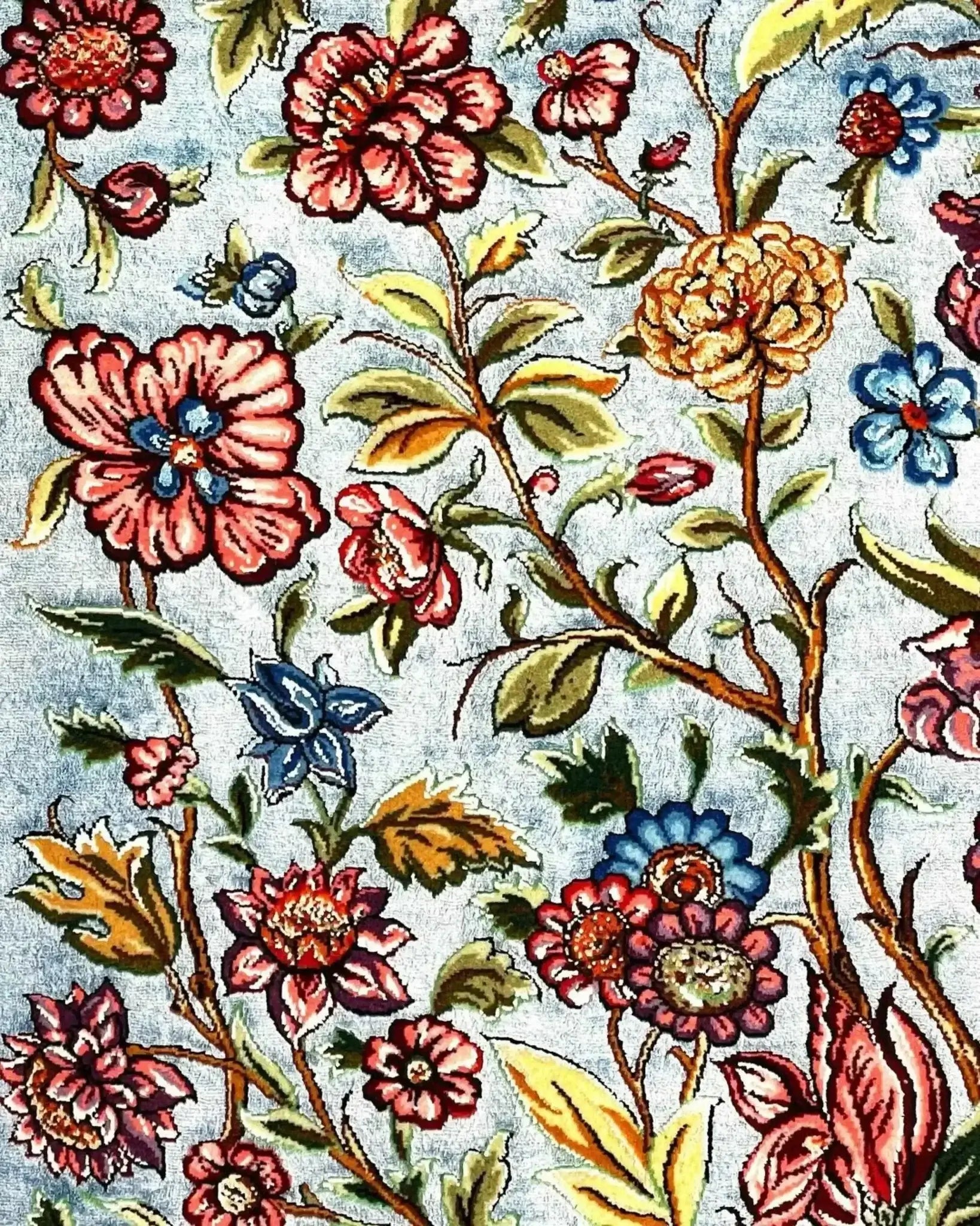 Elegant Persian area rug for living room, handmade with silk and wool, 175 cm x 110 cm